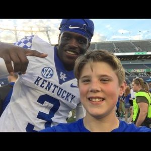 Meet your Posher, Corban